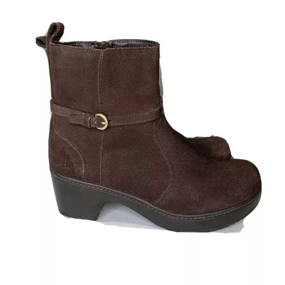 Lands end womens Suede ankle boots size 6.5B